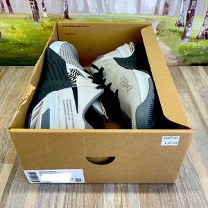 Nike Metcon 8 - Photon Dust